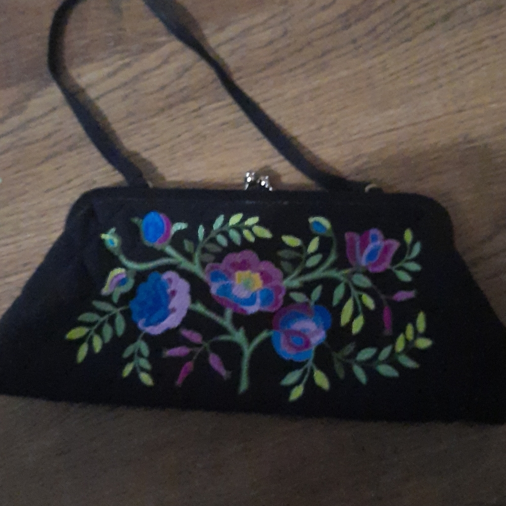 Vera Bradley embroidery clutch